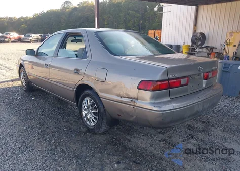 1998 Toyota Camry Le from USA, damaged, VIN 4T1BG22K0WU222677